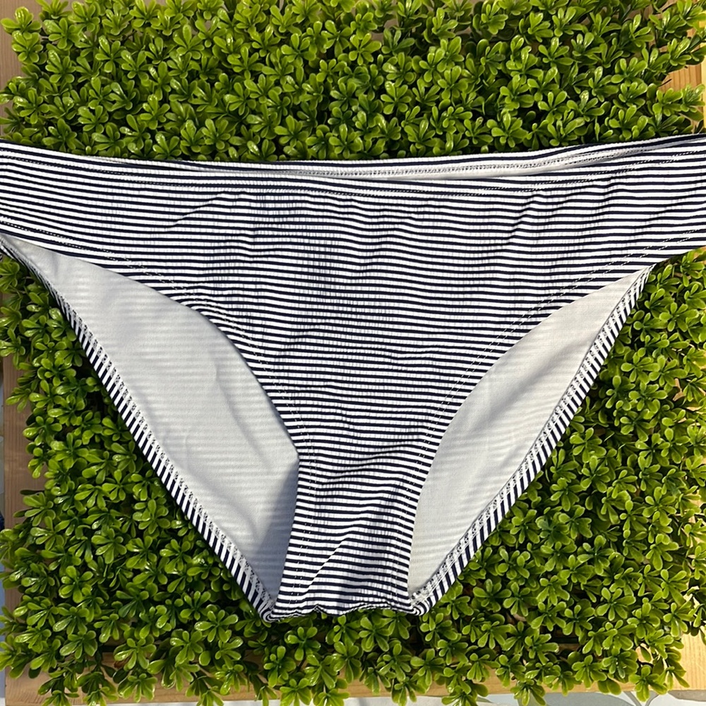 🔥 SALE Blue & White Stripe Bikini Bottoms | Size XL